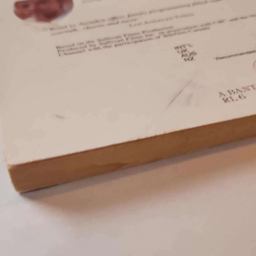 Road to Avonlea: Sara's Homecoming Book - Picture 3 of 7